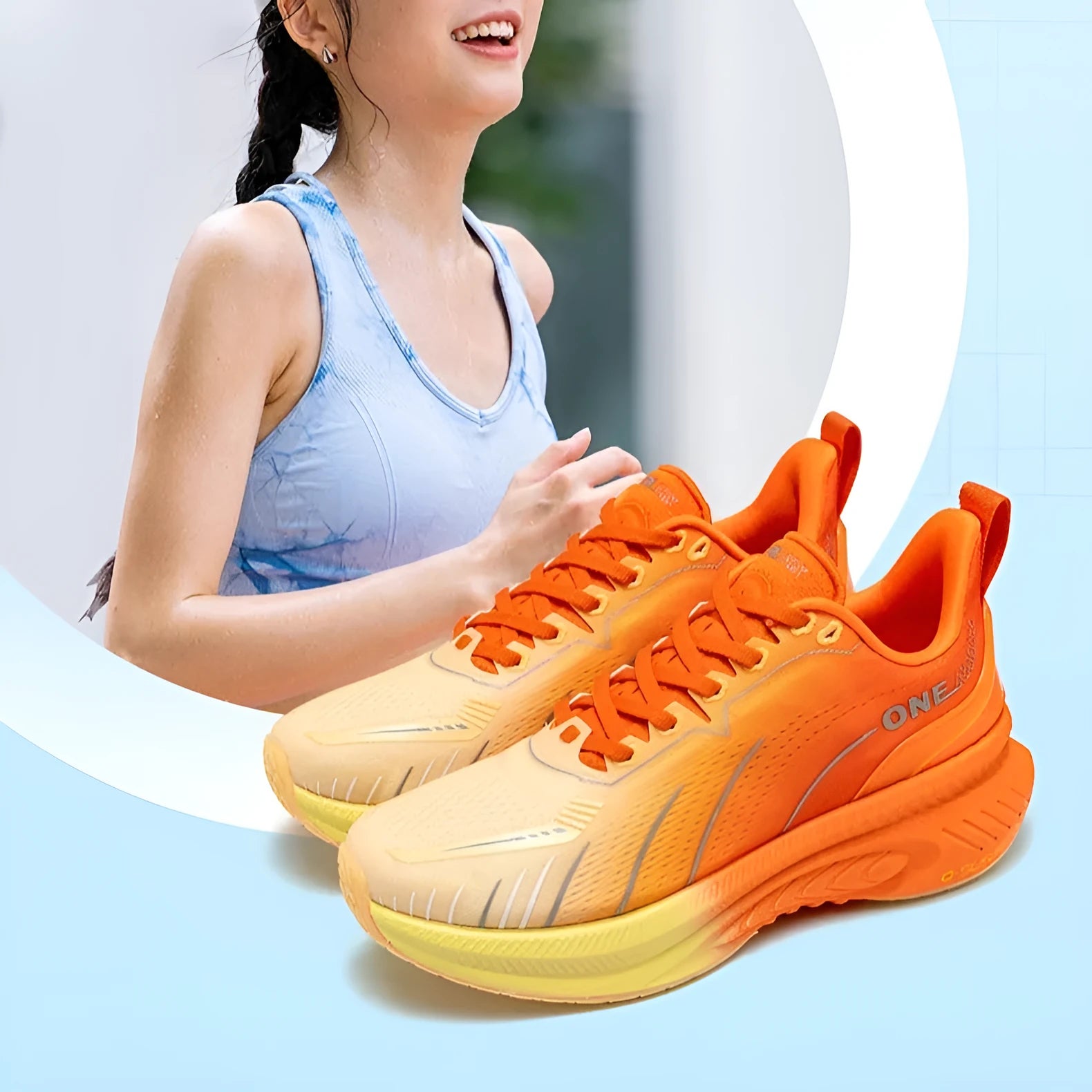 Low-top running sneakers with shock absorption, in a selection of colours on a rubber sole.
