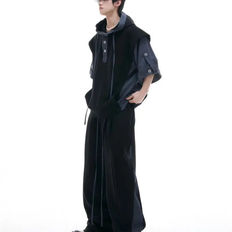 Men's grey hooded short sleeve polyester sports suit with three-dimensional stitching and matching trousers