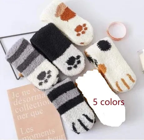 House floor socks in black, khaki, grey stripe and dot patterns for indoor use
