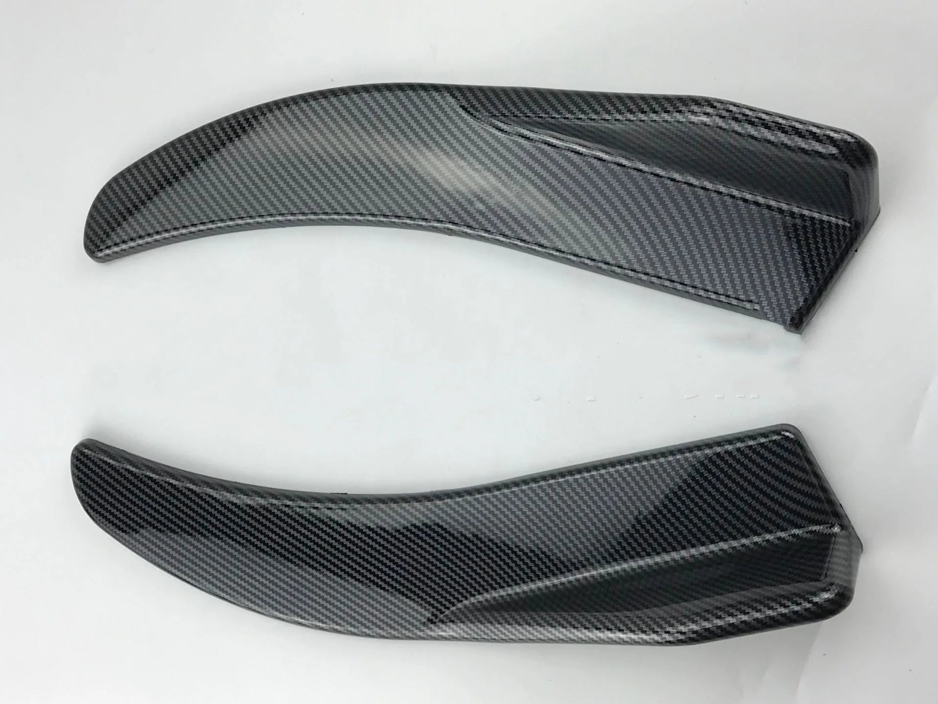 Pair of bright carbon fibre effect front and rear car deflectors for General Motors vehicles