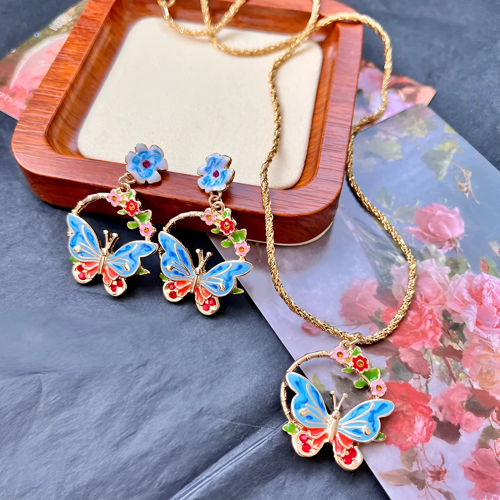 Vintage metal butterfly and petal stud earrings and pendant necklace set for women