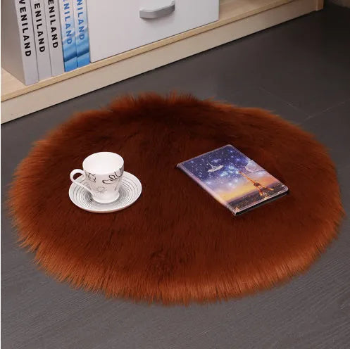 Round plush carpet floor mat in light grey, machine-woven, 50cm diameter suitable for living room