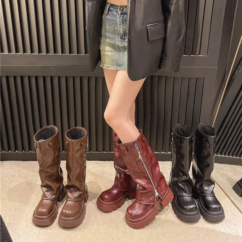 Women's black platform muffin pants Martin boots with a square heel and high cylinder sock design.