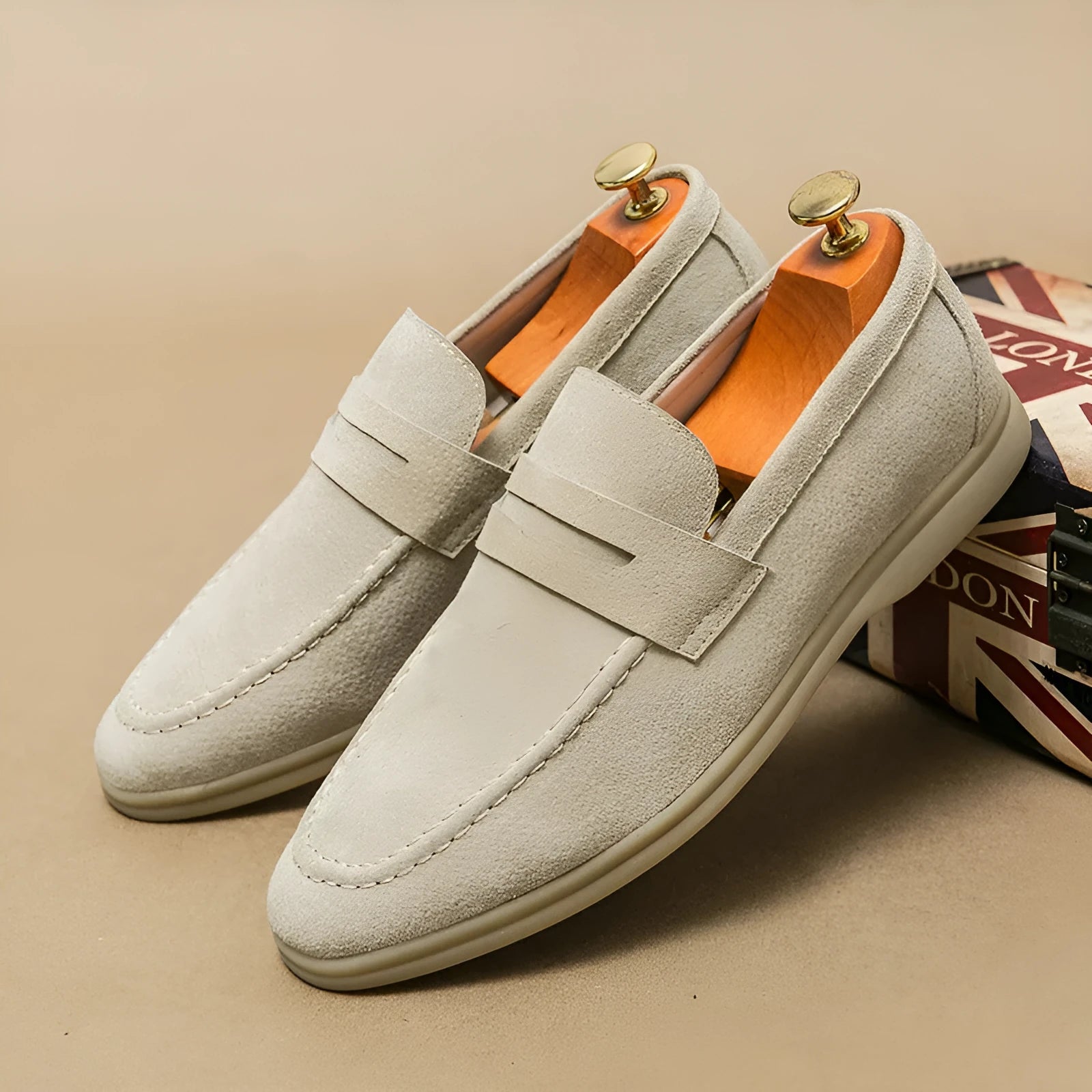 Men's leather slip-on casual shoes in black, beige or khaki with round toe and oversleeve design