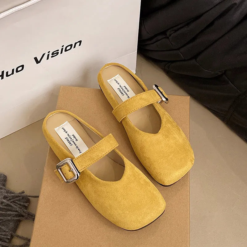 Women's square toe flat slippers in apricot colour with rubber sole