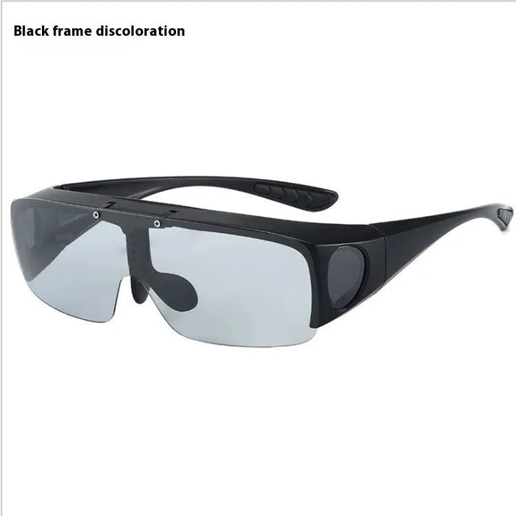 Polarised myopia sunglasses with a one-piece frame for outdoor sports like cycling and mountain climbing.