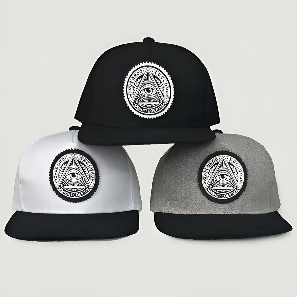 Adjustable cotton twill baseball cap in black with big flat eaves and monochrome letter detail