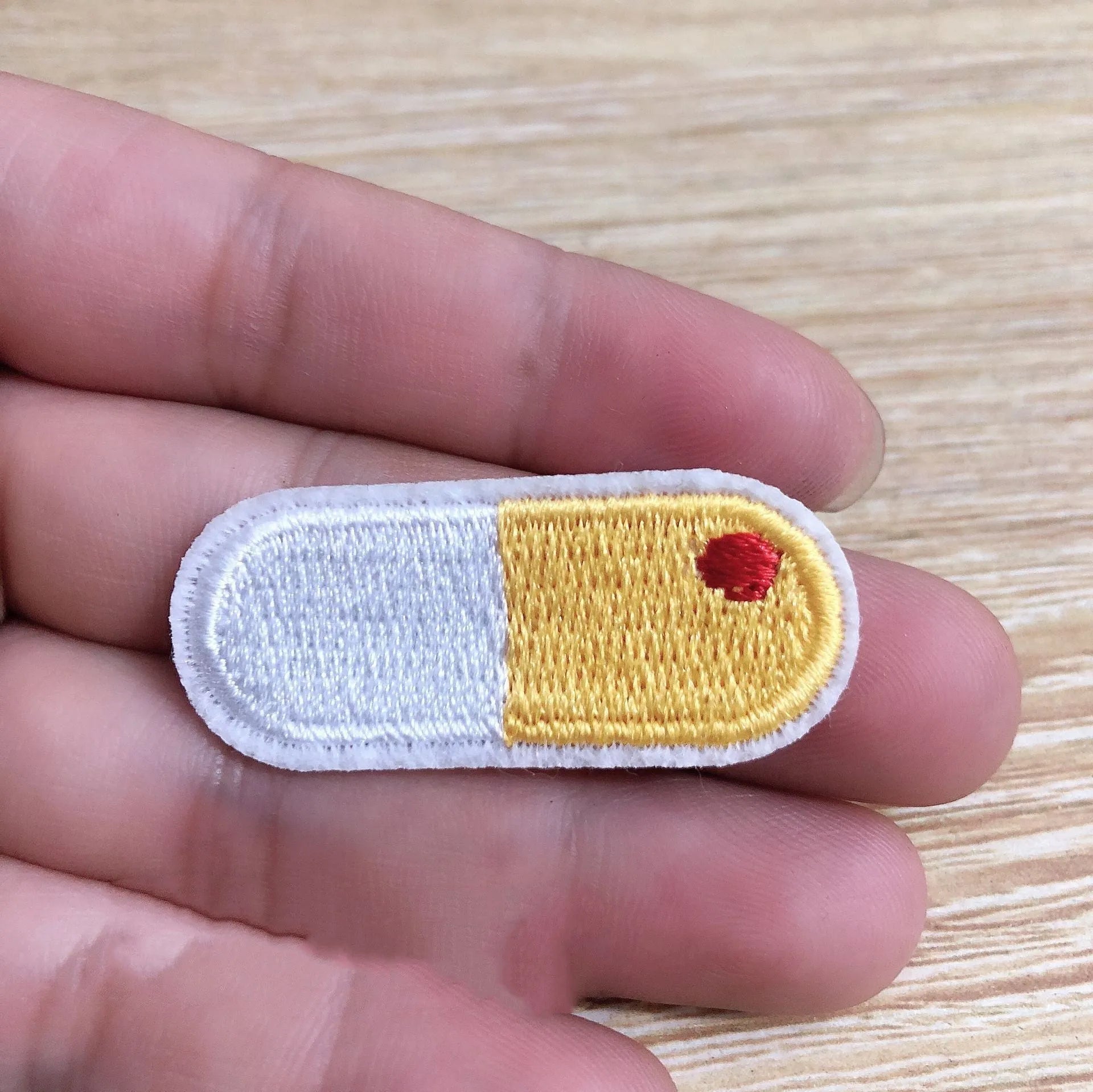 10-piece pack of full embroidered computer embroidery patches for clothing decoration