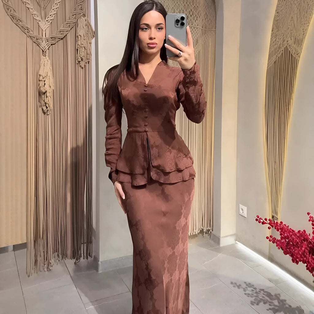 Dark brown retro long sleeve dress with floral print, slim fit, and button detail.