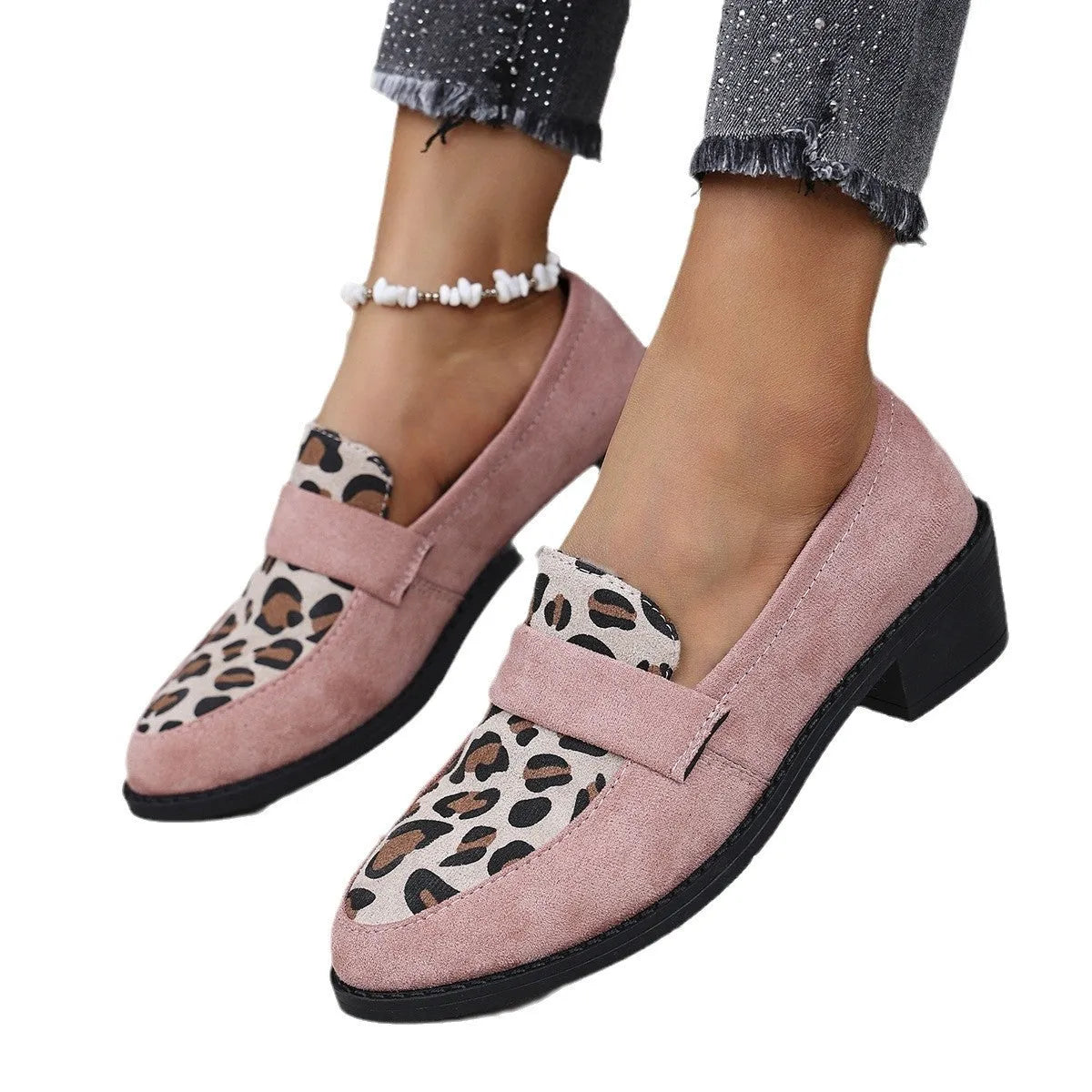 Leopard print slip-on suede shoes with a chunky heel and pointed toe in pink colour