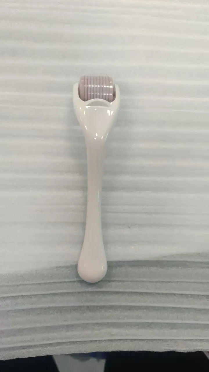 Professional mechanical micro needle derma roller showing colour variations and needle specifications