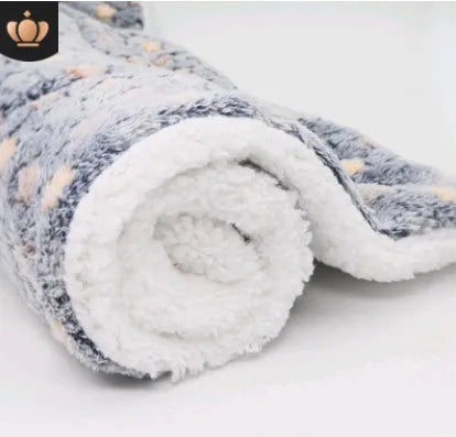 Coral cashmere pet blanket mat with reactive printing, showing a starry sky pattern on a 50x40cm size