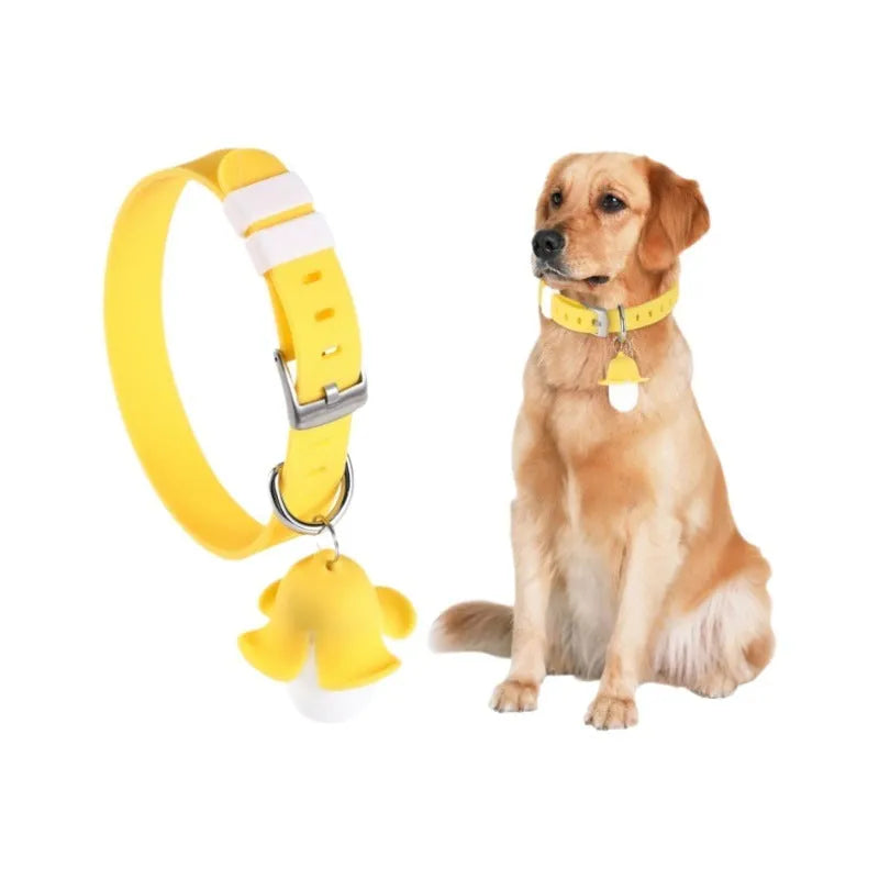 USB rechargeable banana-shaped luminous dog collar light in yellow silicone for pet safety