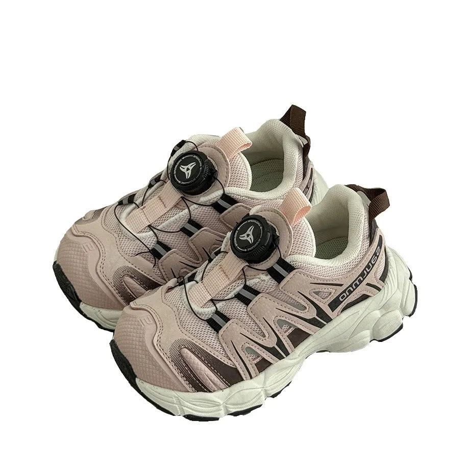 Girls' lightweight casual shoes in beige, made from PU leather and breathable mesh.