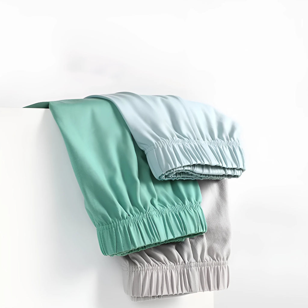 Men's loose-fitting cotton boxer shorts in solid colours: gold, green, sea blue, light grey with mid-waist design