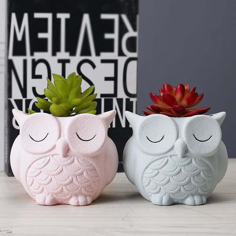 Handmade frosted ceramic flower pot with a cartoon owl design for small succulents.
