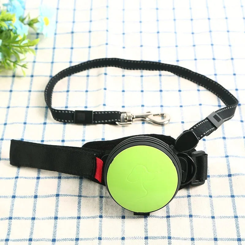 Retractable dog leash extended to 3 metres with automatic brake system in vibrant orange colour