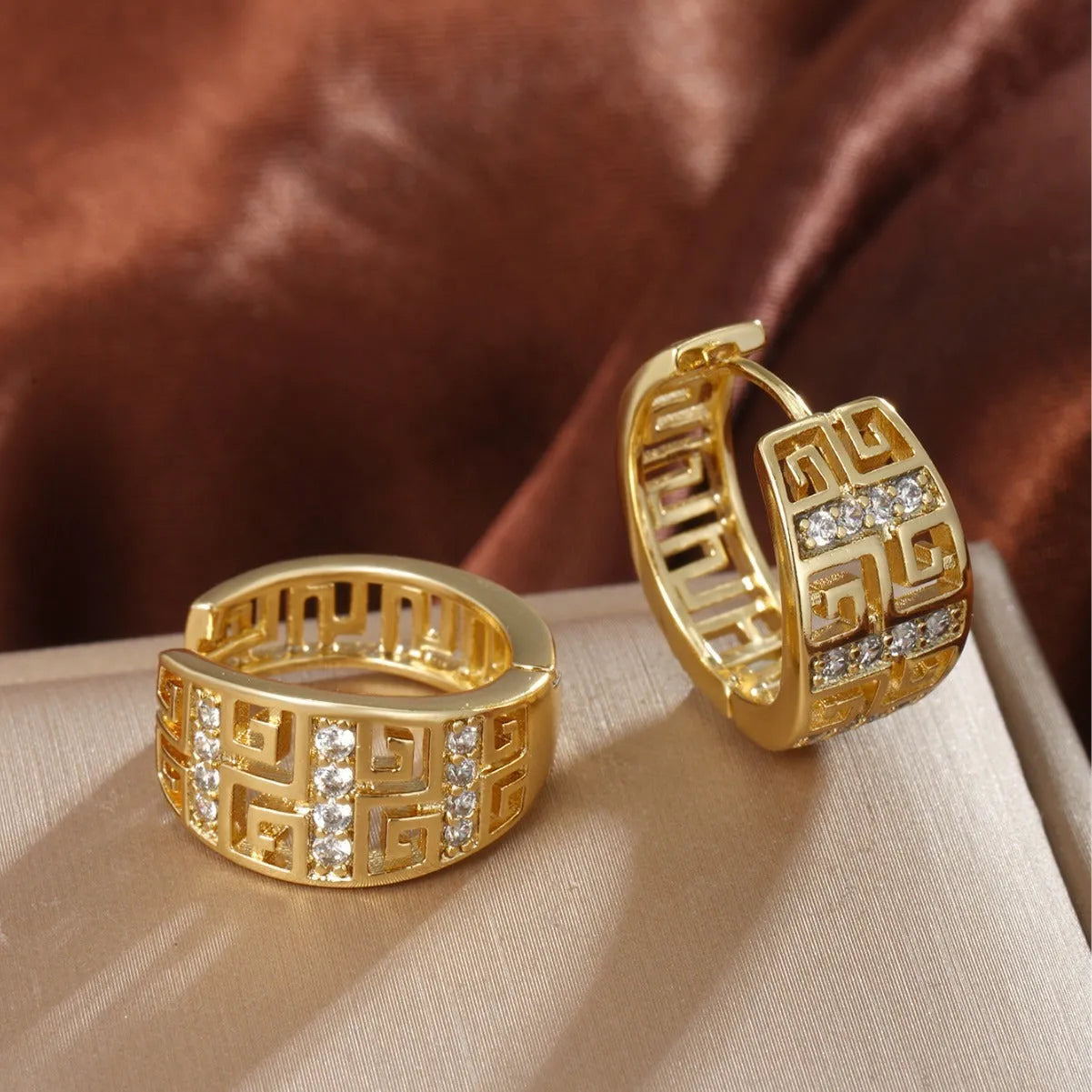 Geometric copper inlaid zircon earrings for women, 18K gold plated, round shape, European American style