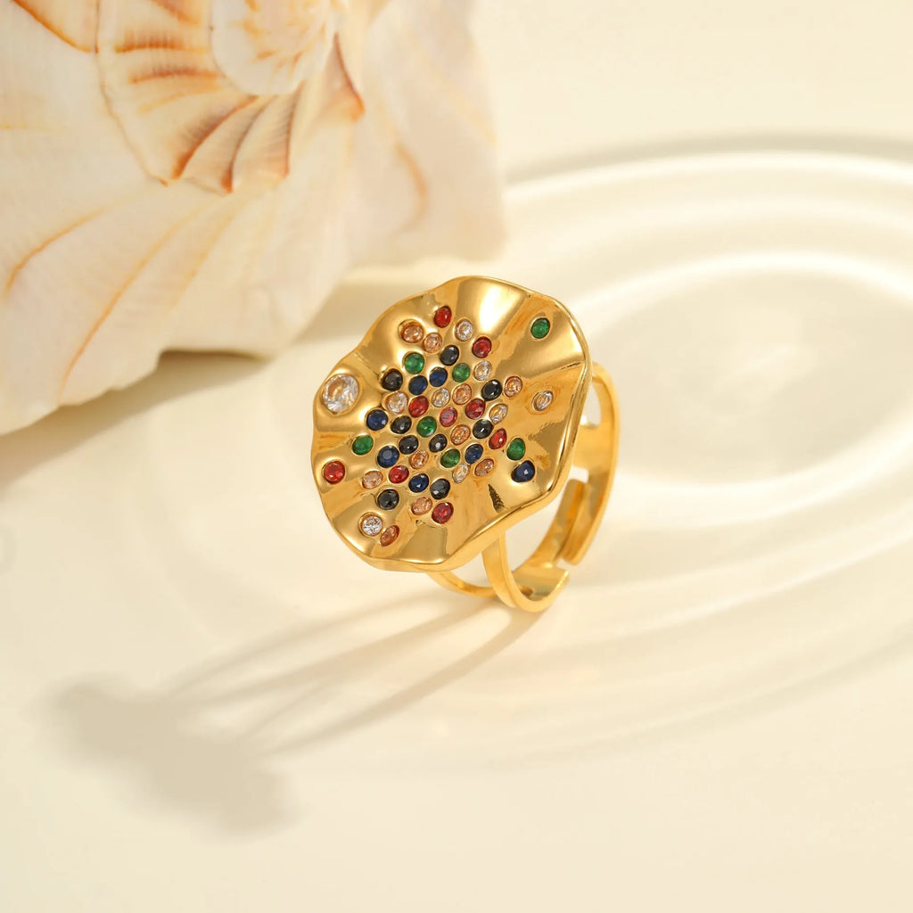 Geometric open mouth ring with pleated titanium inlays and diamond accents