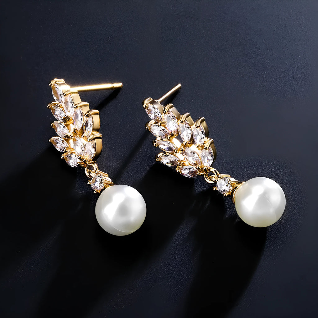 Geometric earrings with micro zircon stones and flower design in gold, platinum or rose gold plating
