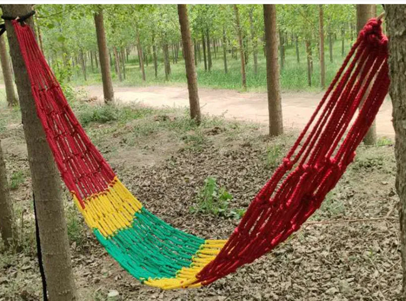 Nylon rope mesh hammock with open weave pattern showing 1.1m width and included tying rope