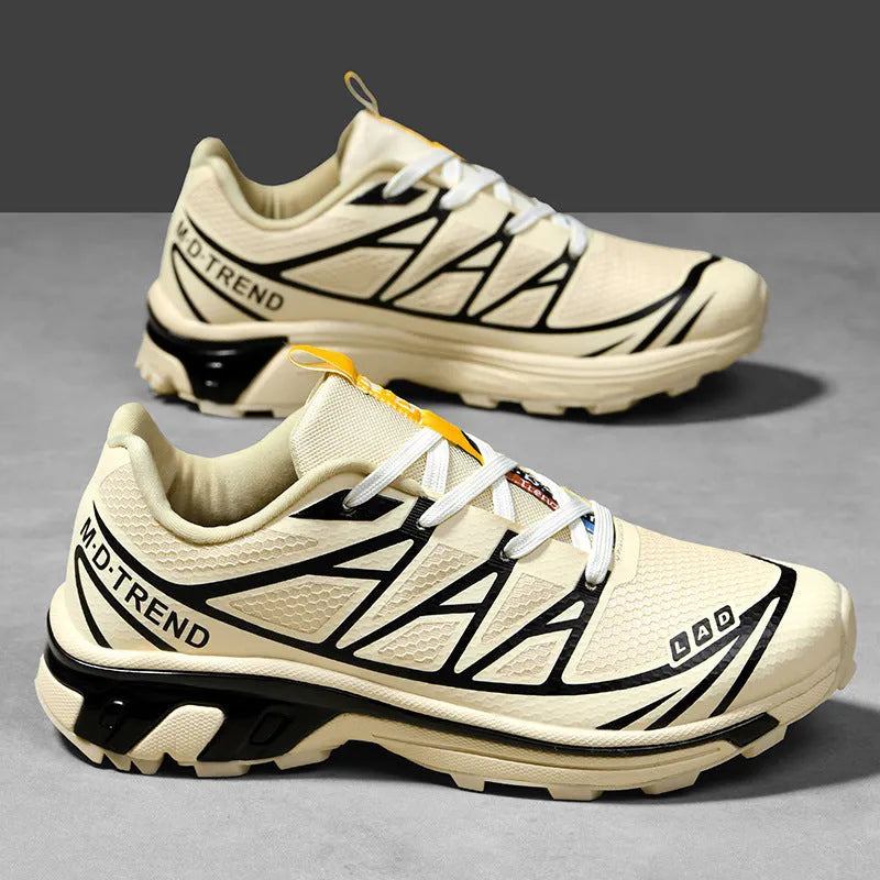Leisure hiking shoes in khaki colour with round toe and front lace-up design