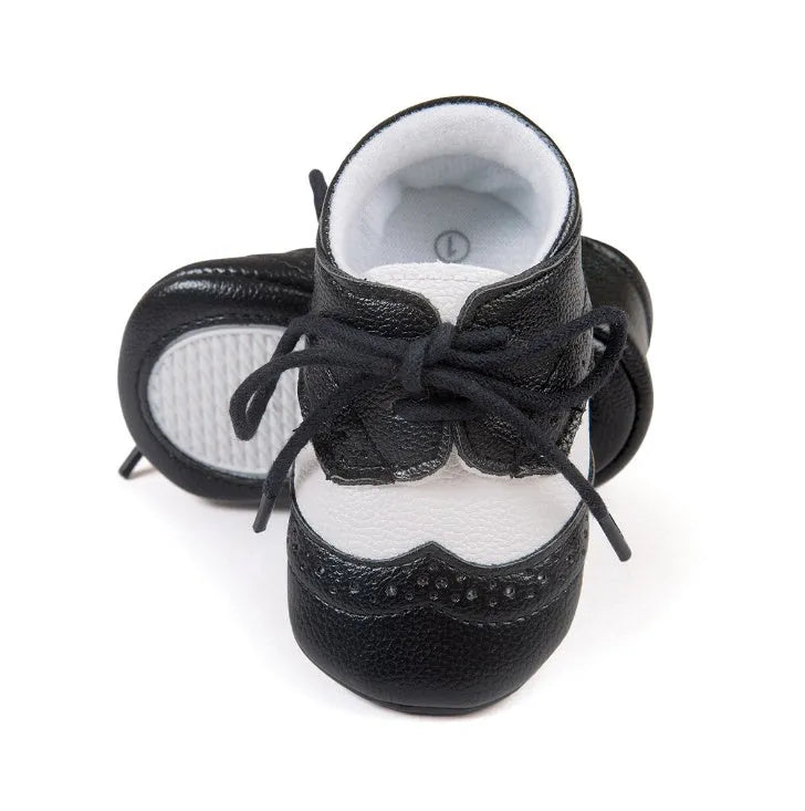 Vintage style baby shoes with soft soles for 0-12 month old babies learning to walk