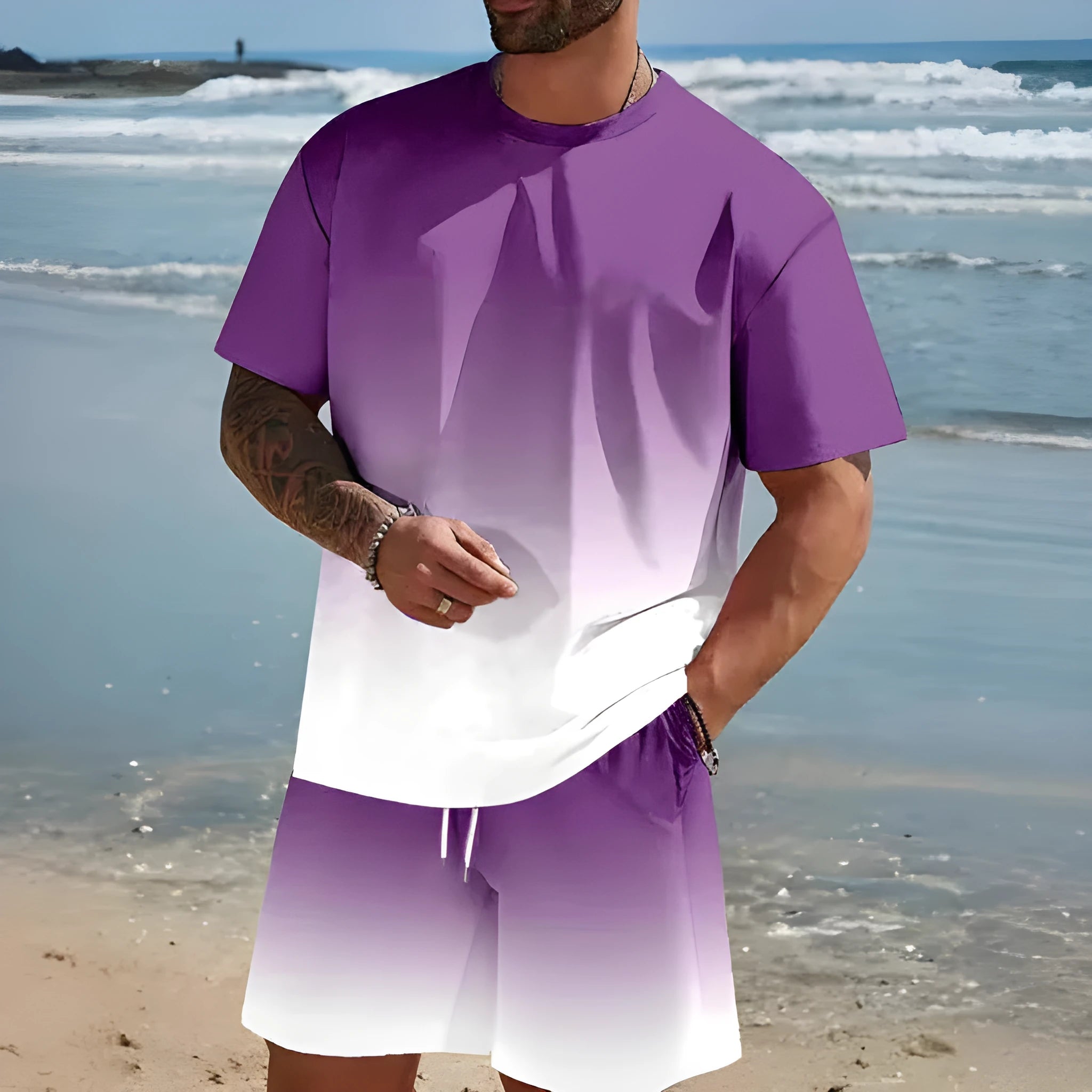 Men's loose-fit polyester short-sleeved T-shirt and matching shorts leisure set in summer colours