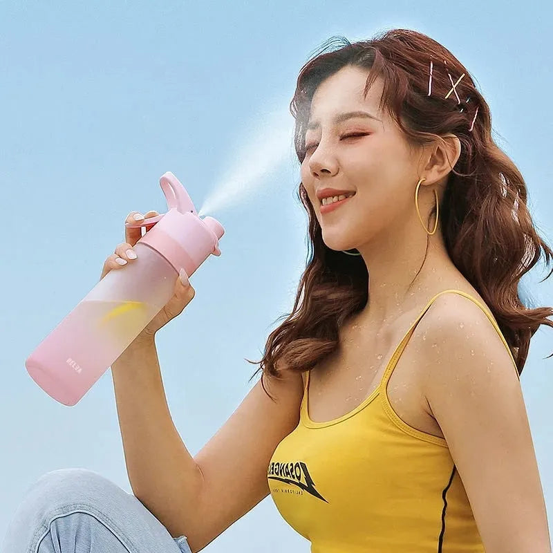 Spray water bottle for outdoor sport with handle strap leakproof lid wide mouth plastic nontoxic round shape