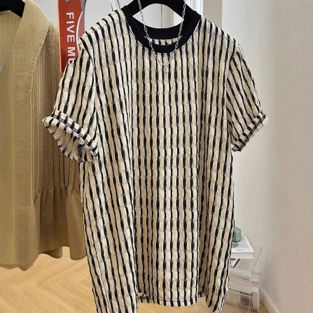 Black striped men's casual loose fit pullover shirt with short sleeves