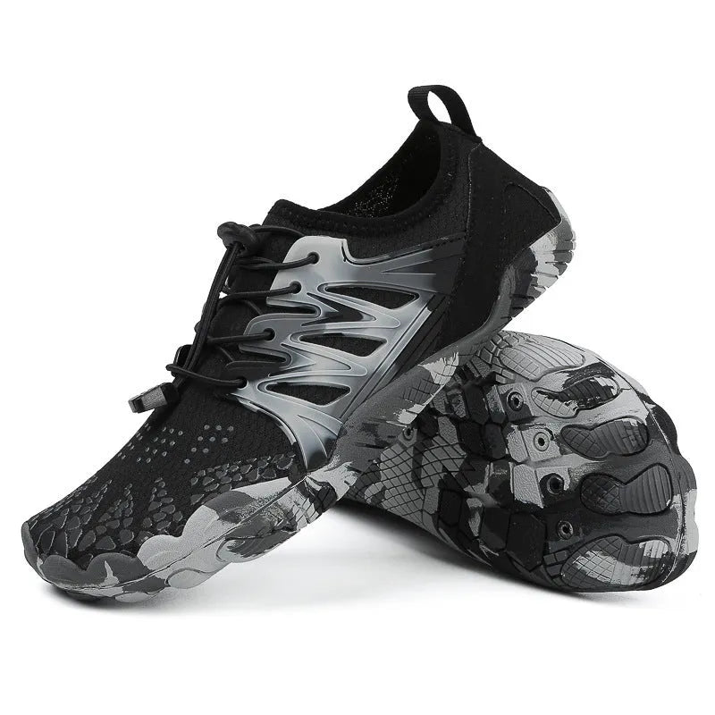 Men's and women's quick-dry wading shoes in multiple colours with mesh upper and rubber outsole.