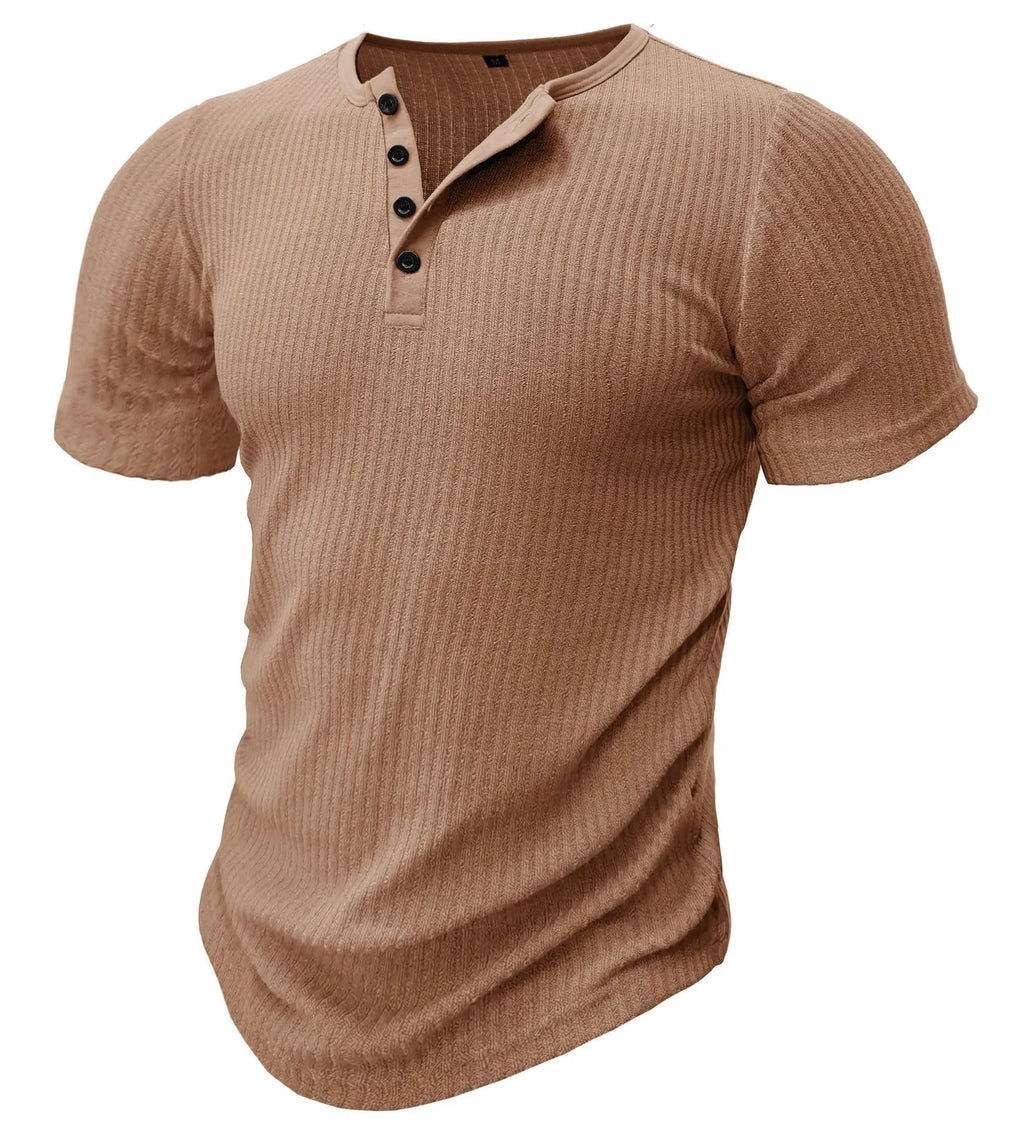 Men's slim-fitting solid colour muscle t-shirt in polyester fabric for sports wear.