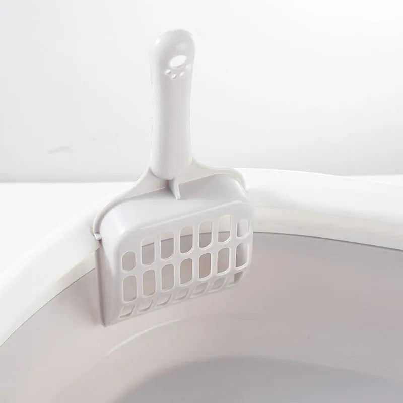 Semi-closed plastic cat litter box with scoop, S size, in grey colour