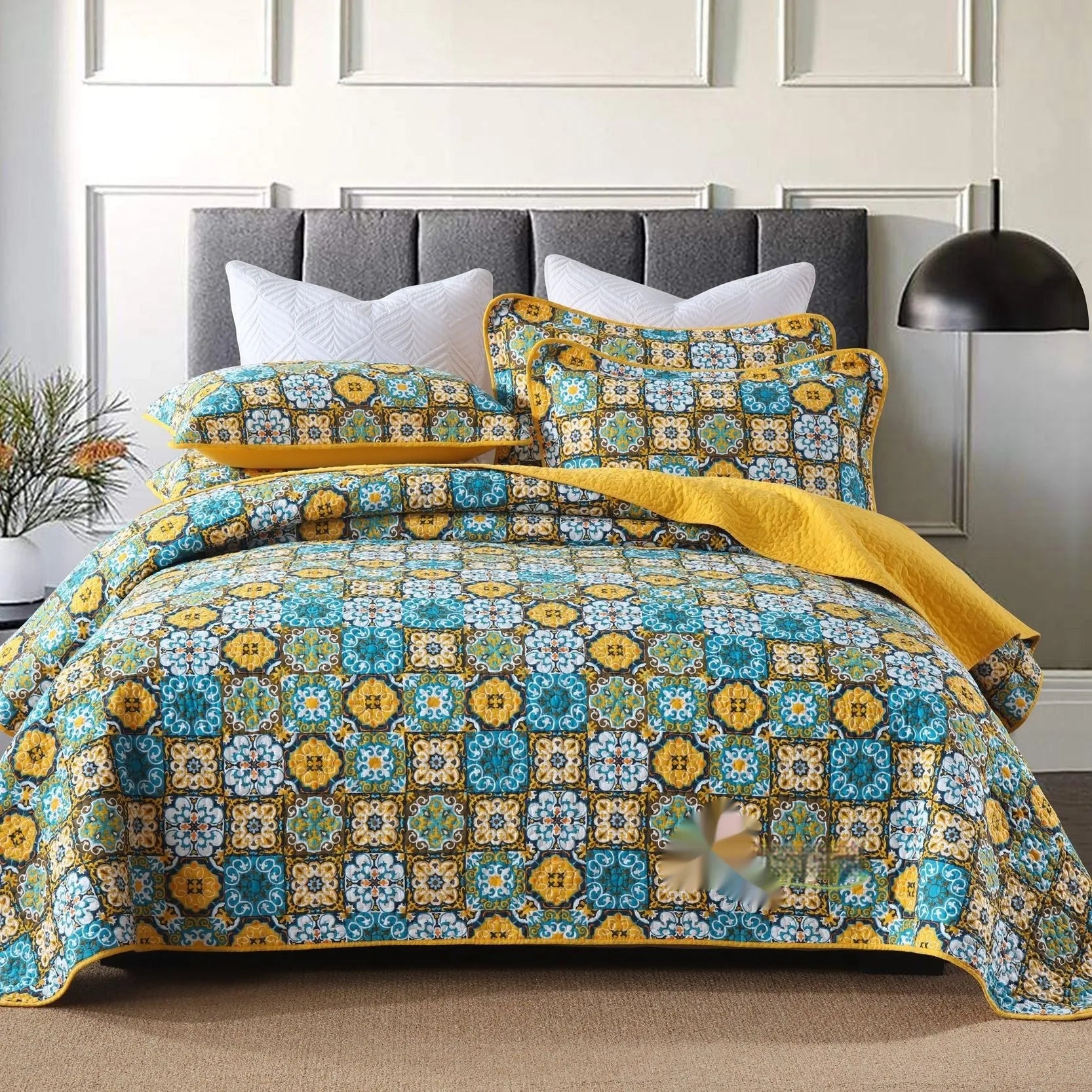 Pure cotton quilted bed cover set with printed pattern on a 1.5-1.8m bed.