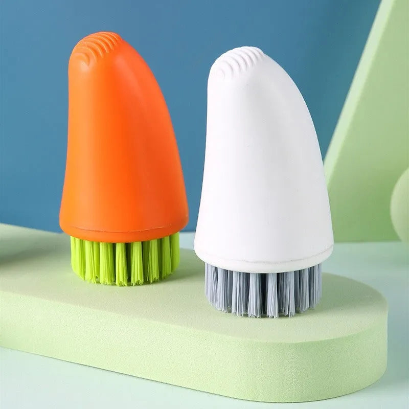 Carrot-shaped nylon cleaning brush with radish pattern in orange colour