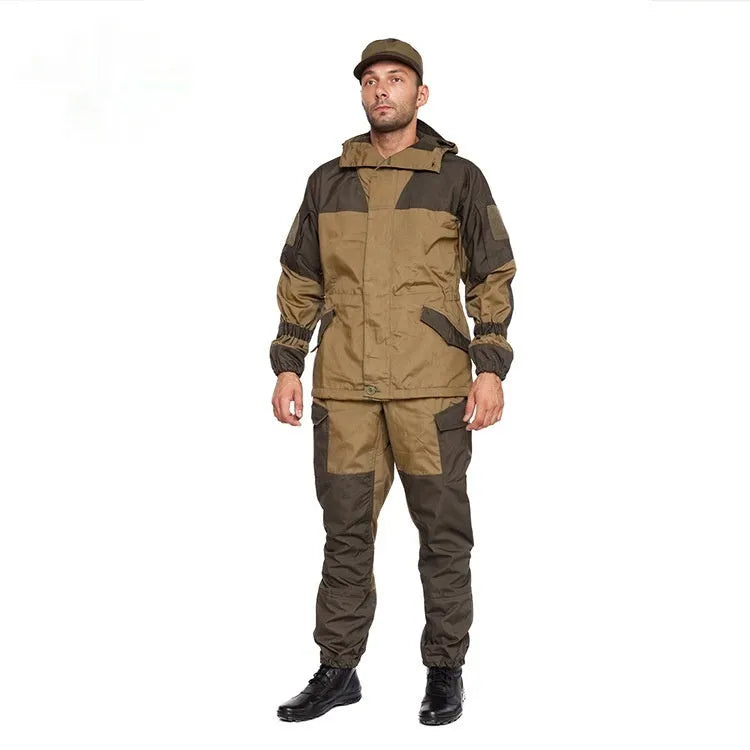 Men's olive green Special Forces tactical jacket and trousers set for outdoor sports on a mannequin.