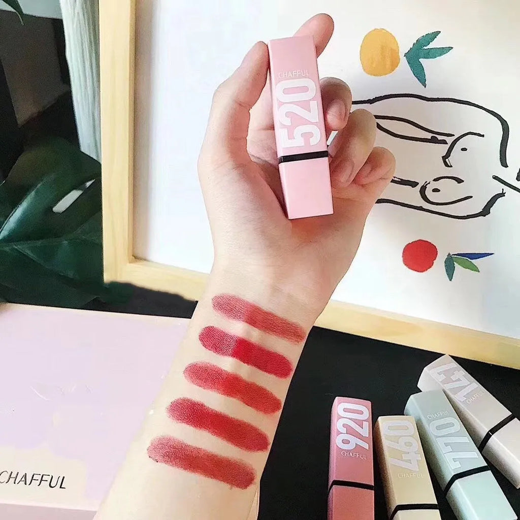 Set of 5 sample lipsticks, each 2g, in assorted colours, in a pack