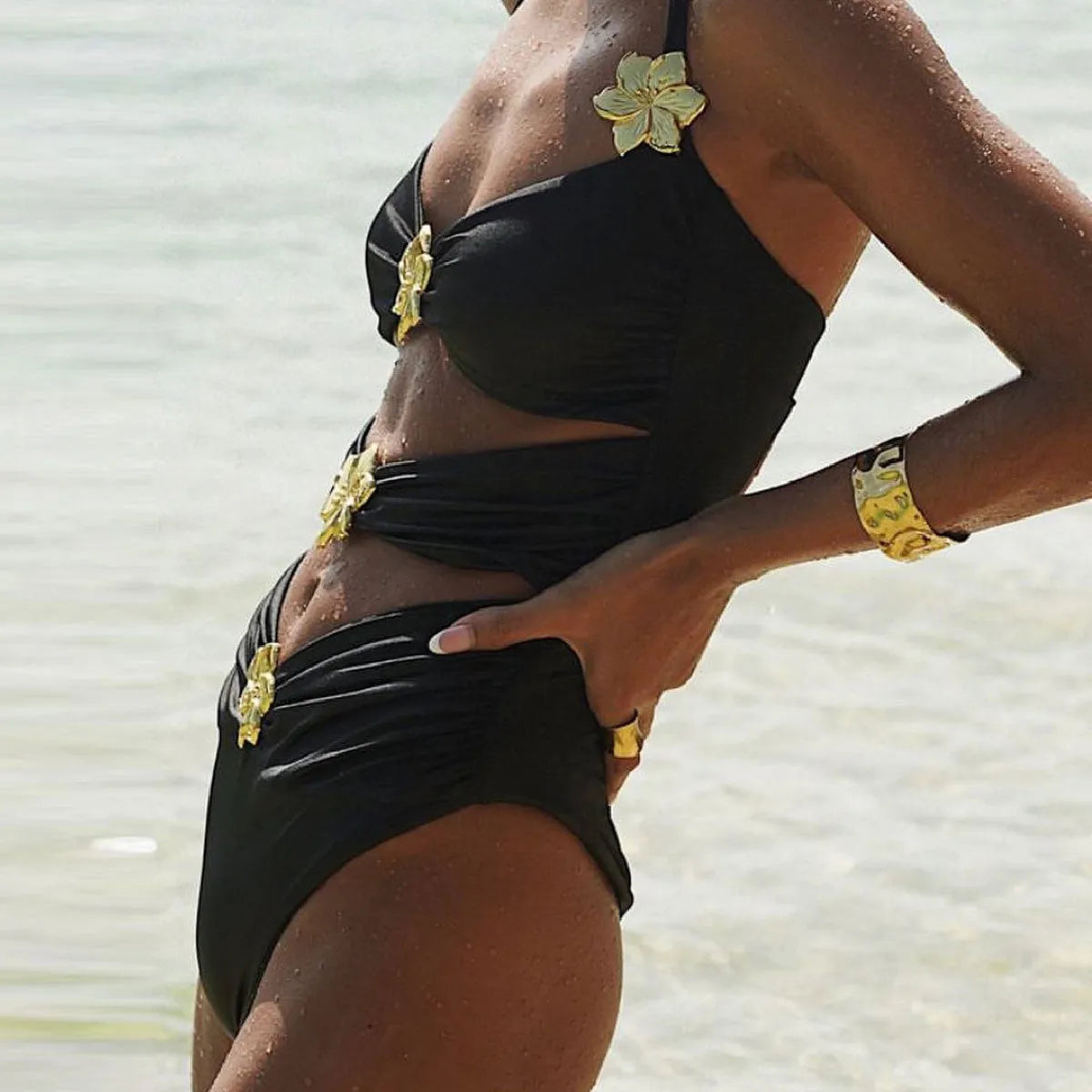 Women's solid colour one-piece swimsuit with hollow-out tube top and detachable matching skirt