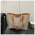 Western-style street trend shoulder bag in PU leather, shown in black with contrasting stitching.