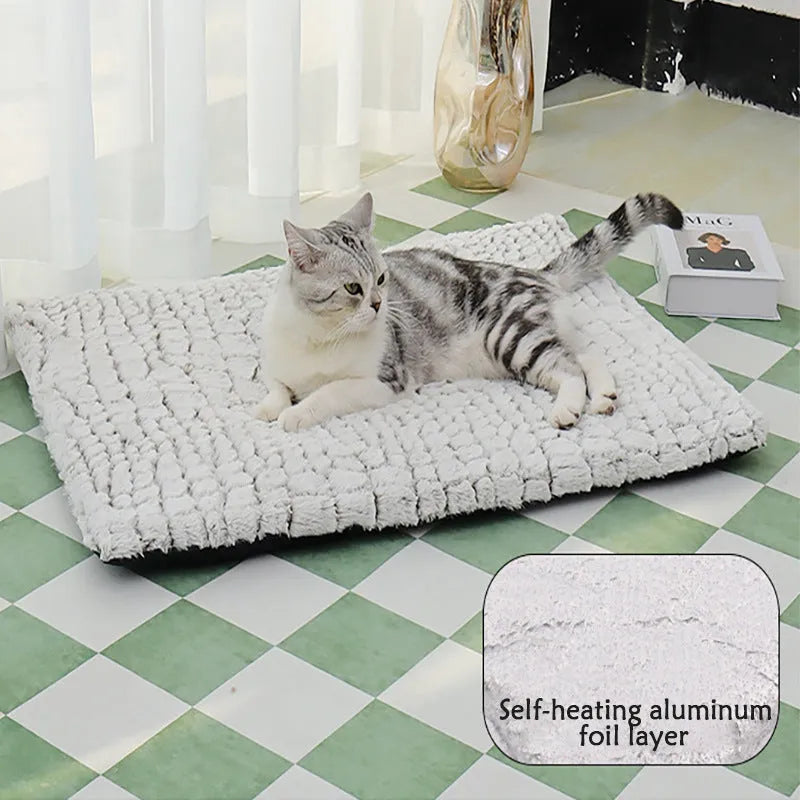 Warm cloth pet pad for dogs and cats in 50x40cm or 70x48cm sizes