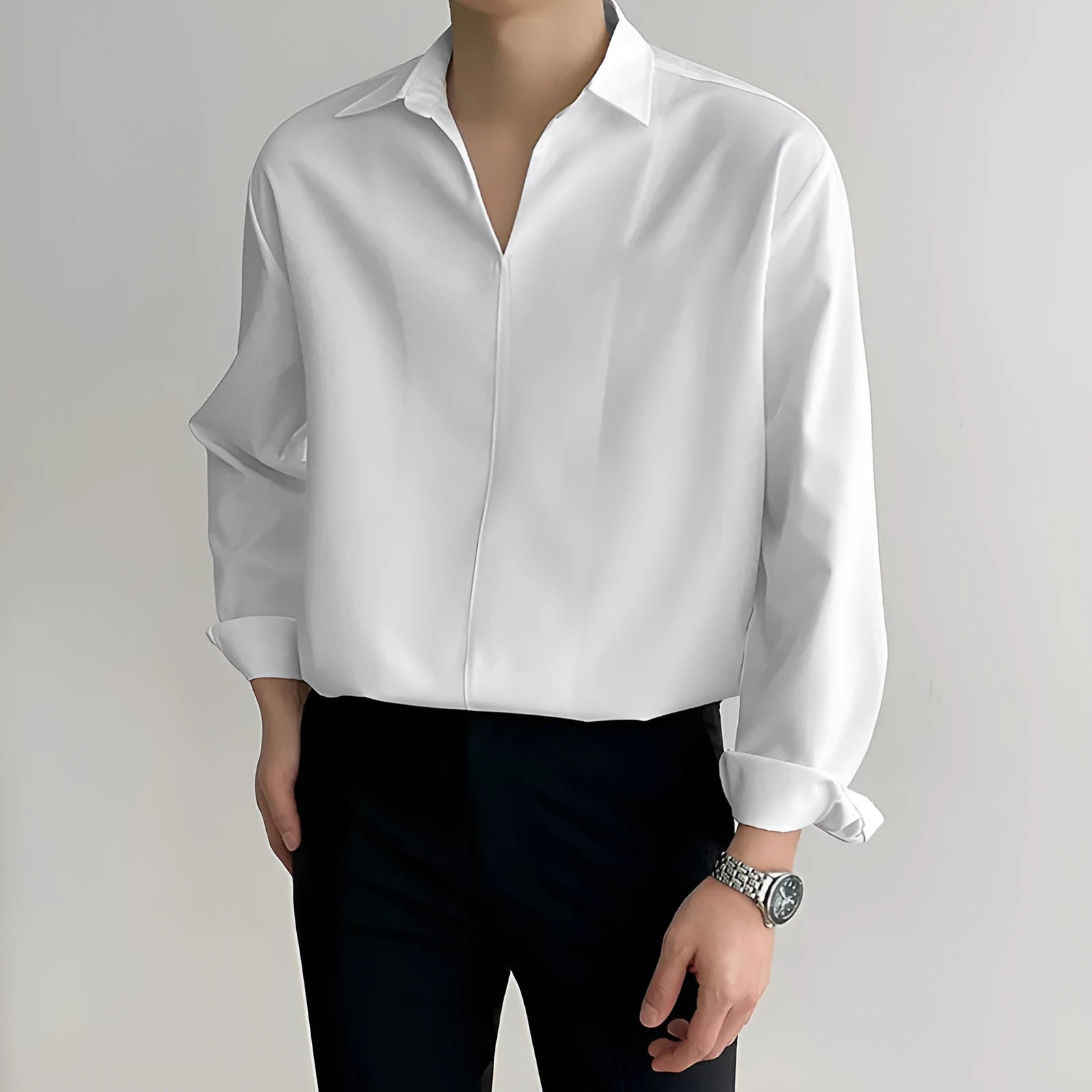 Men's loose lapels casual shirt in polyester blend fabric showing non-ironing construction and pullover style