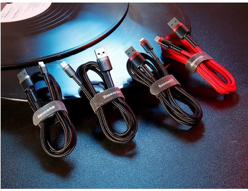 Red shell 1m 8PIN Lightning charging cable for Apple devices with black line on white background