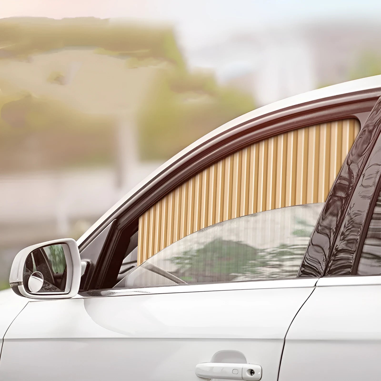 Auto retractable car sun curtain in thick opaque cloth with roller shutter suspension