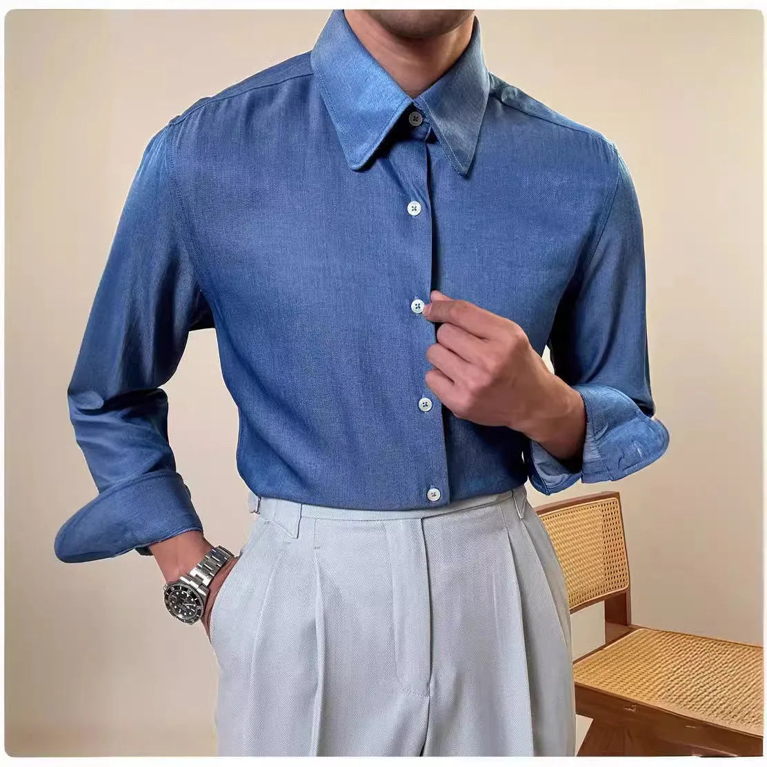 Men's slim fit business shirt with round collar and long sleeves in blue colour options