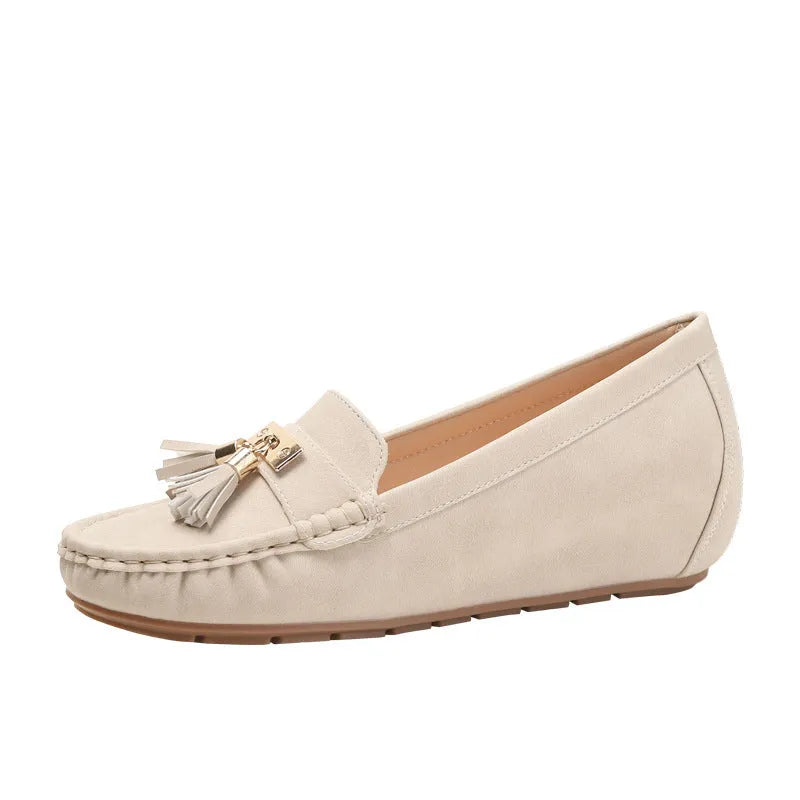 Nude-coloured height increasing shoe insole with round toe and TPR sole, shown next to a flat shoe.