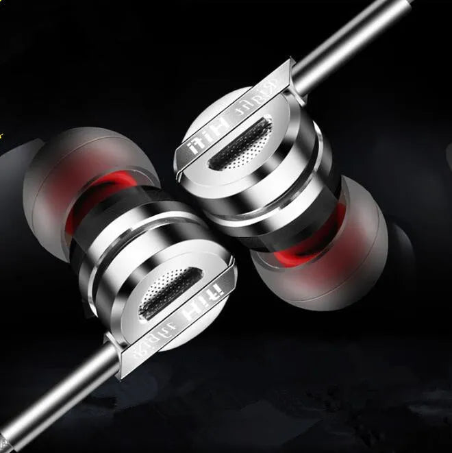 Black or silver metal HIFI in-ear headphones with inline microphone and 3.5mm plug.