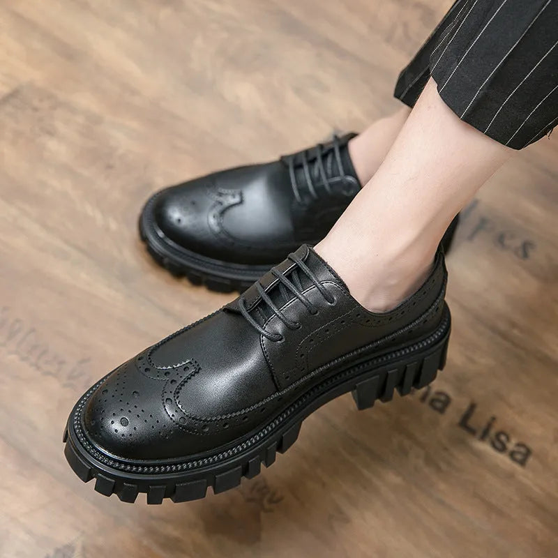 Men's black and brown business brogue shoes with round toe and artificial PU construction