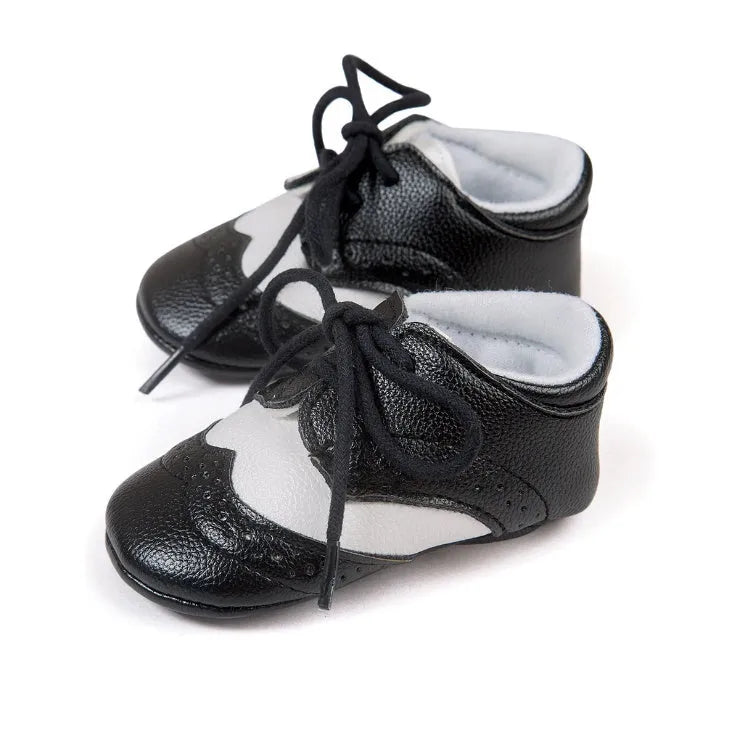 Vintage style baby shoes with soft soles for 0-12 month old babies learning to walk