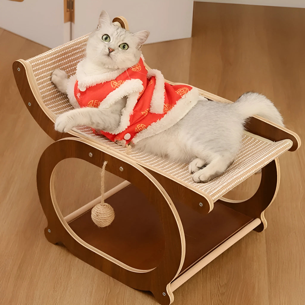 Solid wood cat scratching mat with sisal surface in walnut colour.