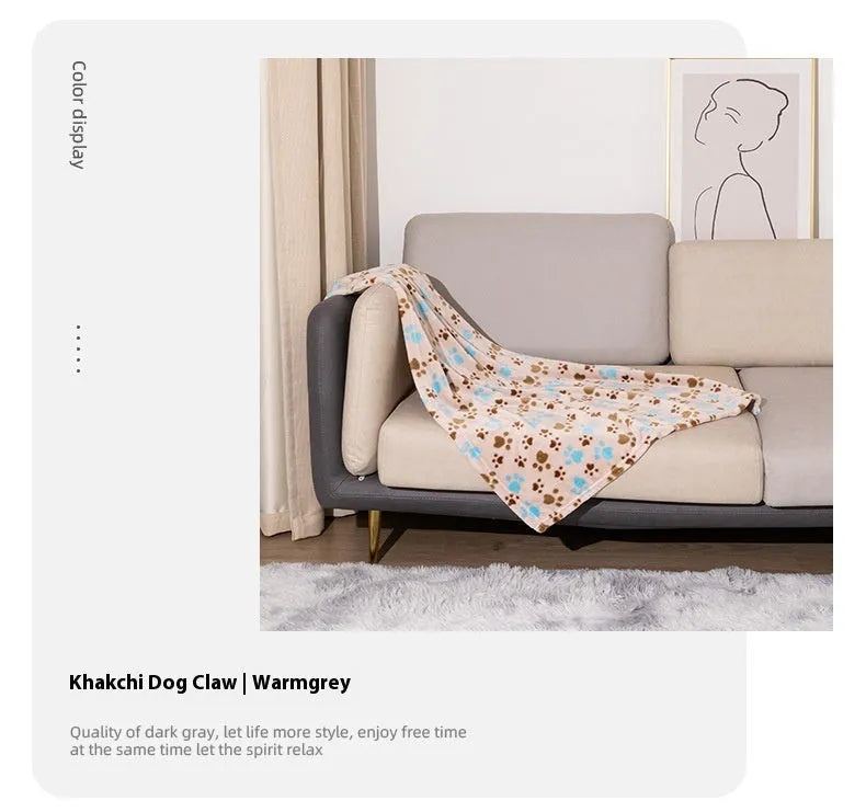 Double-sided thickened polyester dog blanket with cartoon anime pattern in blue dog colour